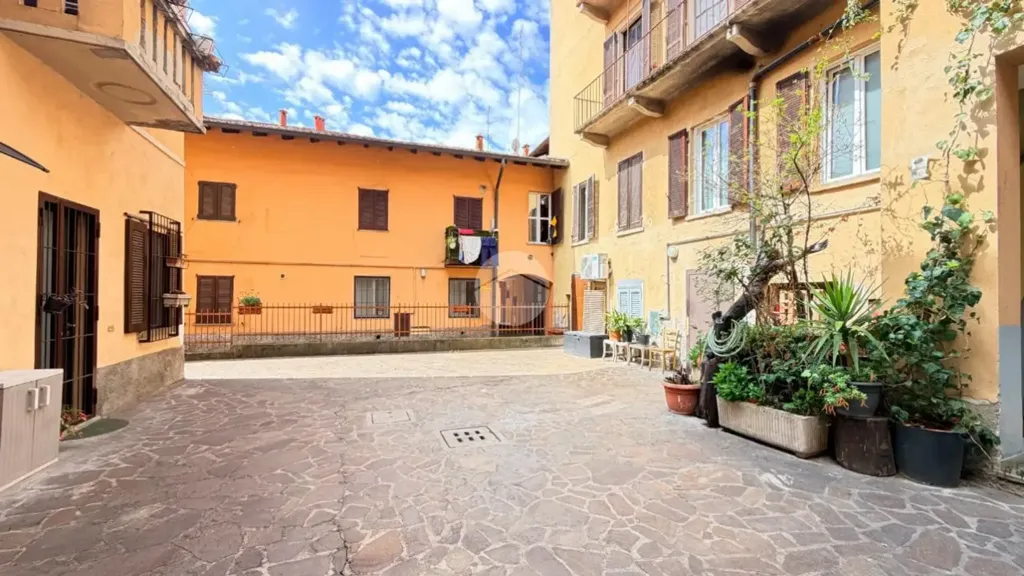 Aed - Bright 2-Bedroom Flat with Balcony in Milan