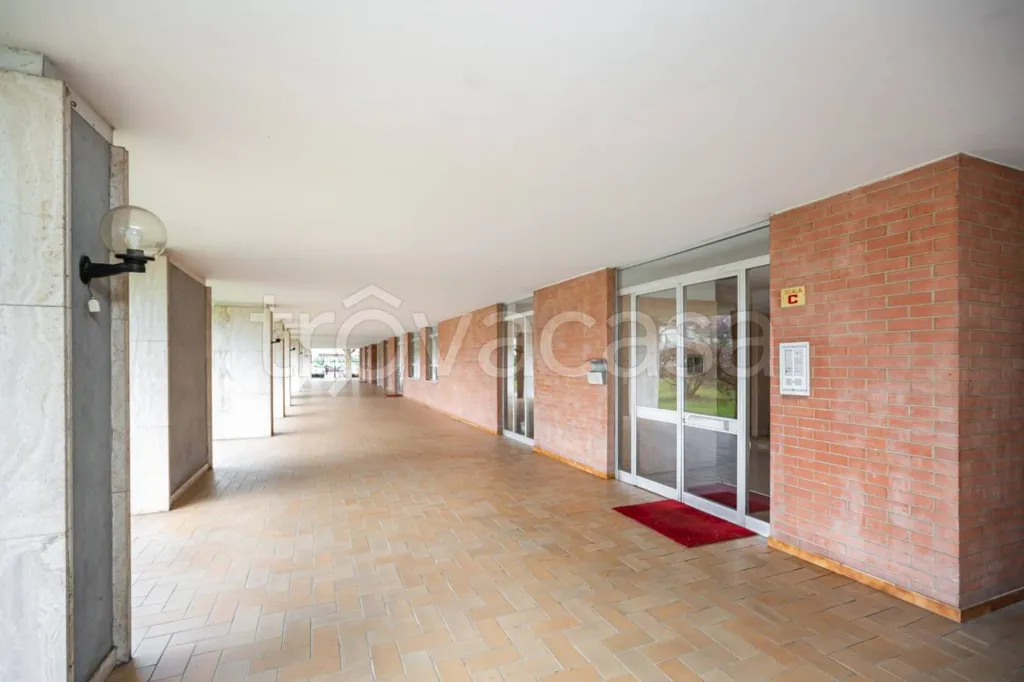 hallway_entrance