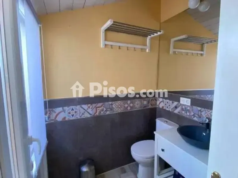 Salles de bain - Penthouse with Cathedral Views in Historic Centre