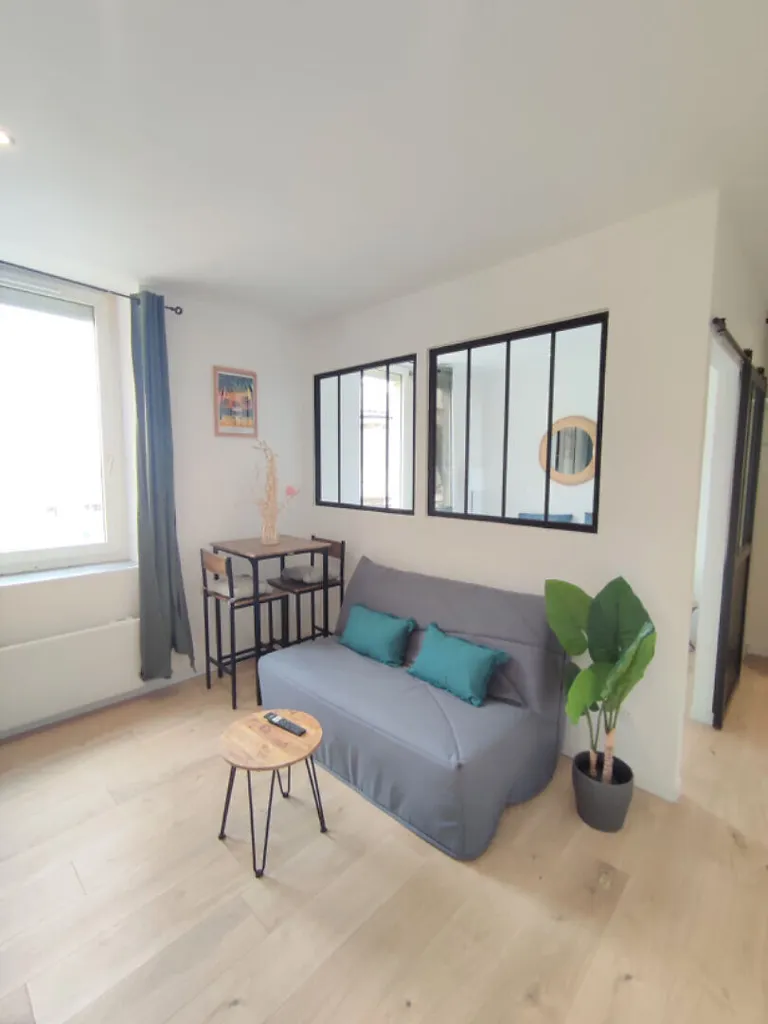 Elutuba - Charming T2 with Cathedral View in Narbonne