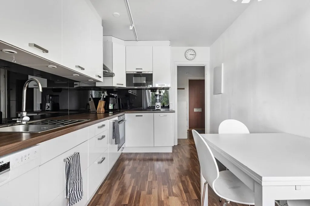 Cuisine - Apartment with Large Balcony in Gustavsberg