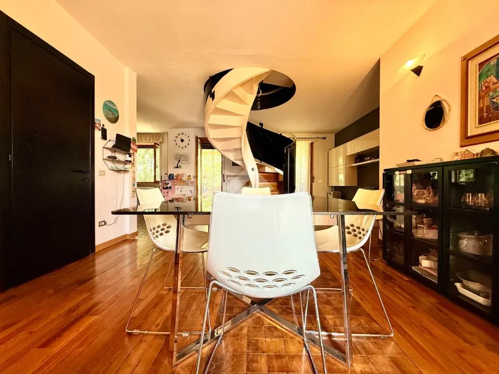 Salle à manger - 4-Bedroom Apartment with Balcony in Vigasio