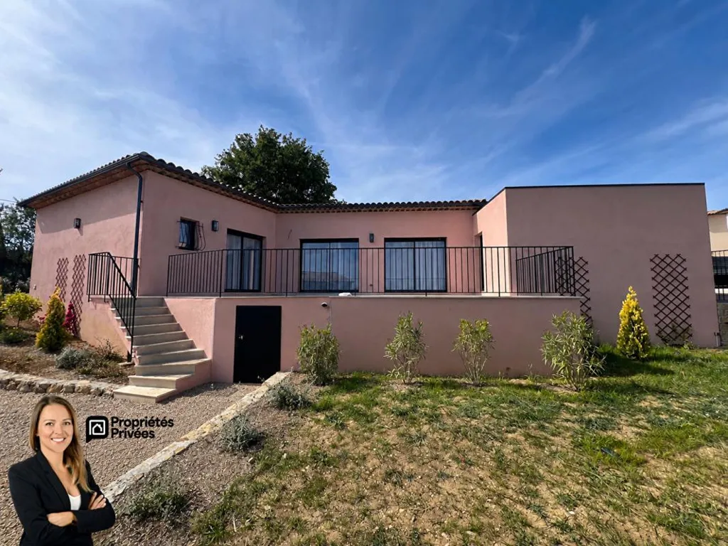 Extérieur - Maison Meublée avec Piscine à Montauroux