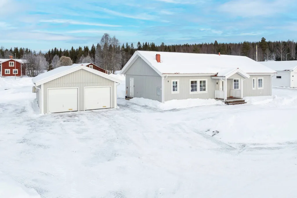 Välivaade - Modern Villa with Large Garden in Vindeln