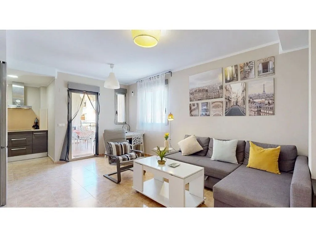 Séjour - 1-Bedroom Apartment with Terrace in Chilches