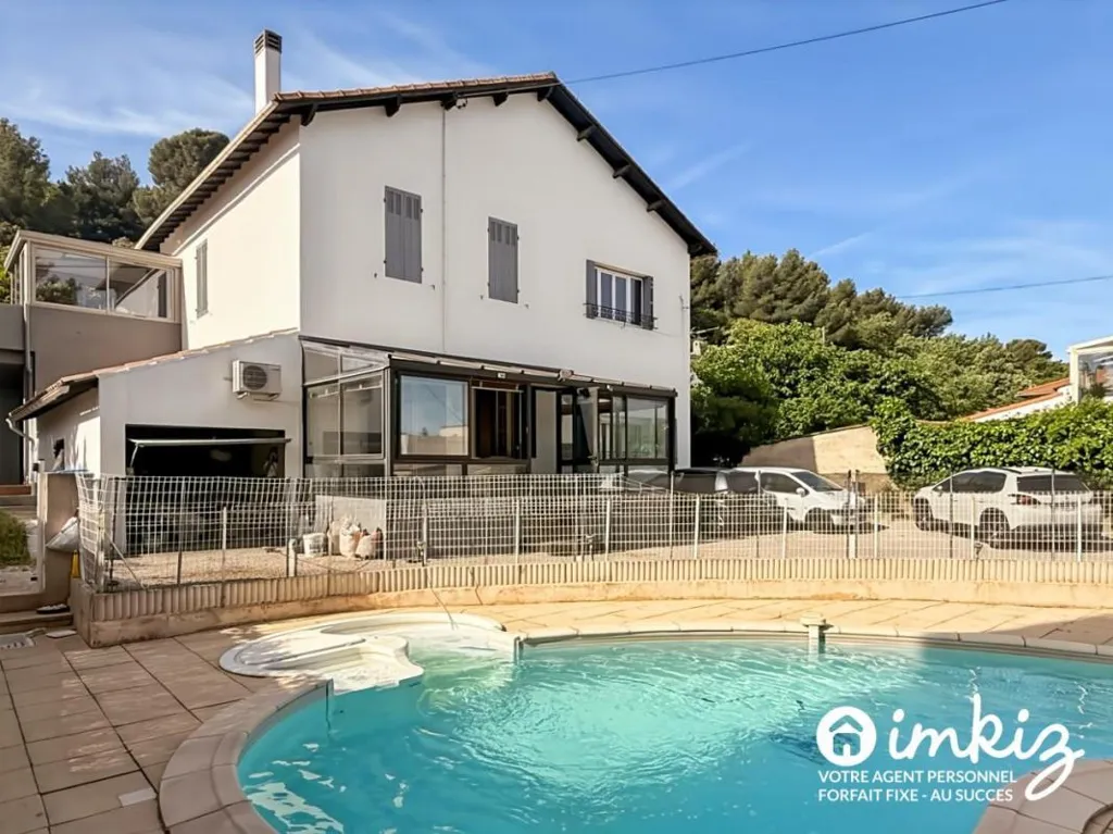 Piscine - Maison avec Piscine et Jardin à Marseille 11ème