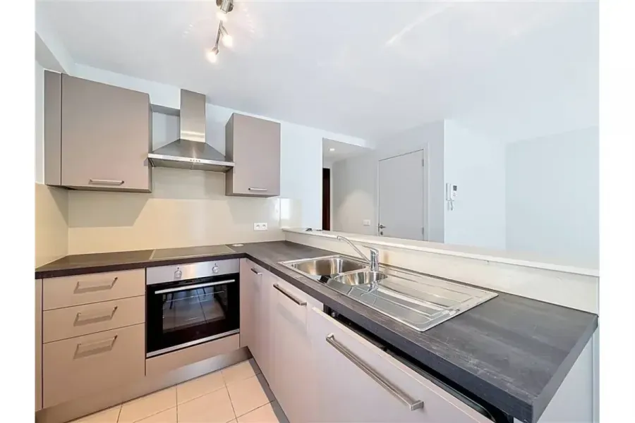 Cuisine - Studio Rénové avec Vue sur la Meuse à Dinant