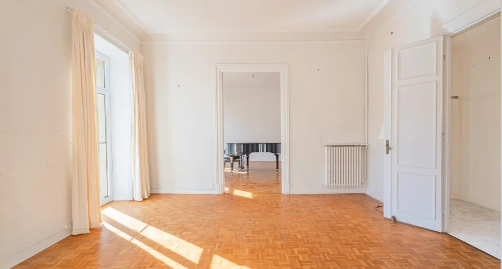 Pièces - Appartement Belle Époque avec Balcons à Nice