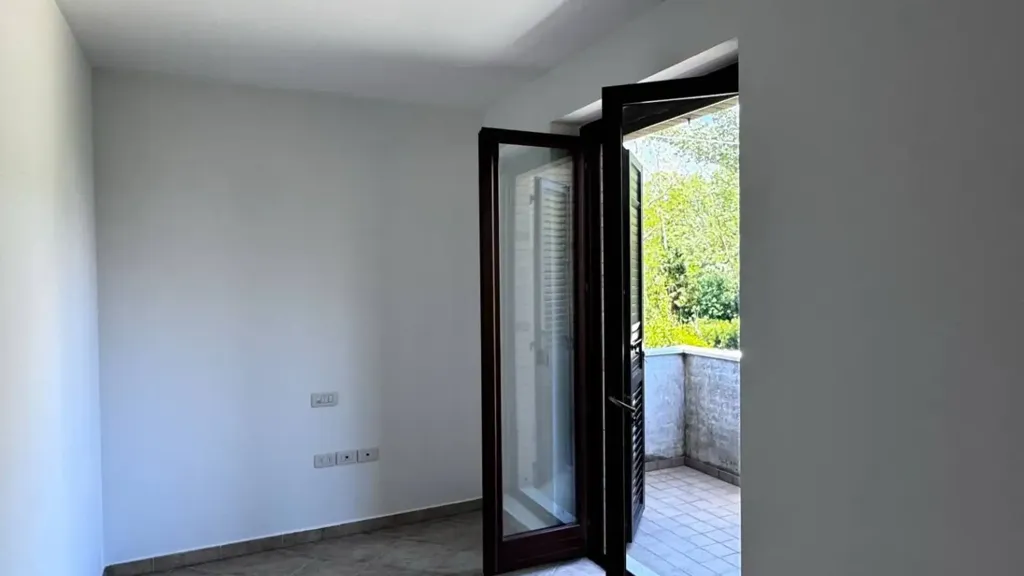 Esik - Apartment with Balcony in Montegiorgio