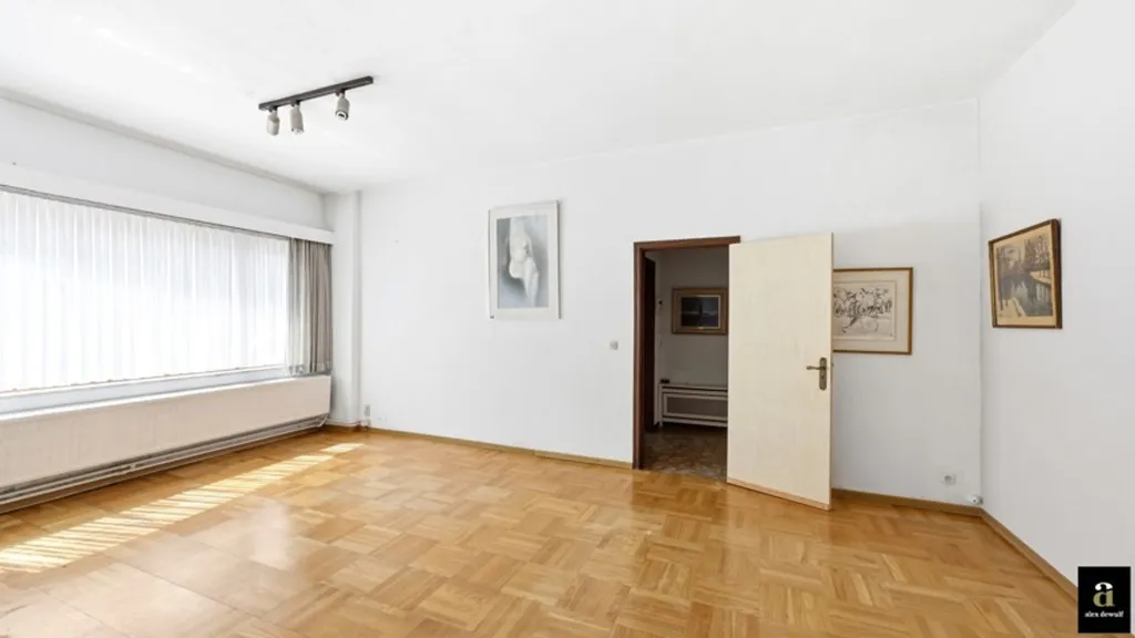 Rooms - Spacious Ground Floor Apartment near Rubensplein