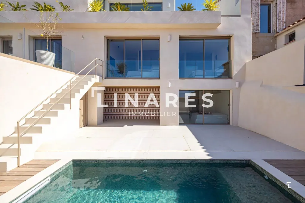 Piscine - Villa avec Vue Mer à Marseille 7ème