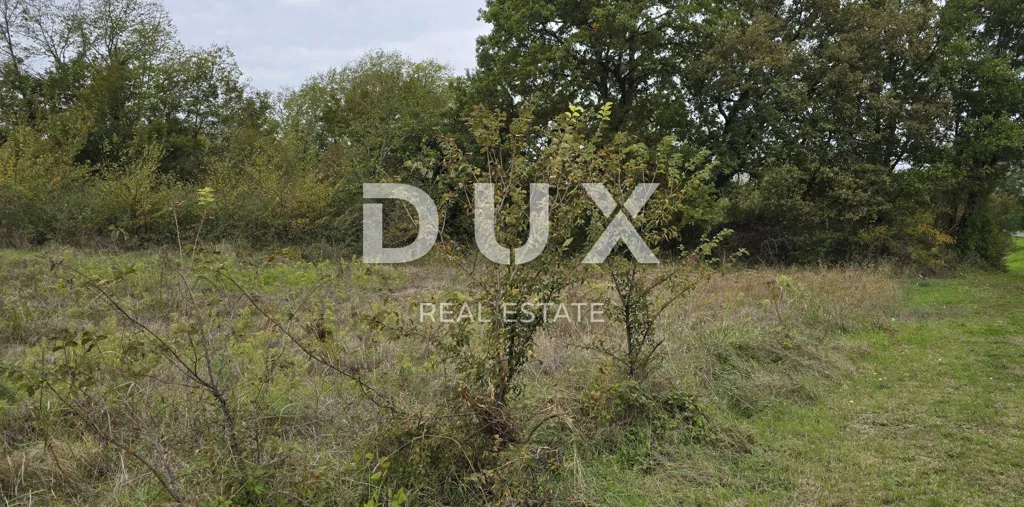 Giardino - Commercial Plot with Development Potential in Rovinj