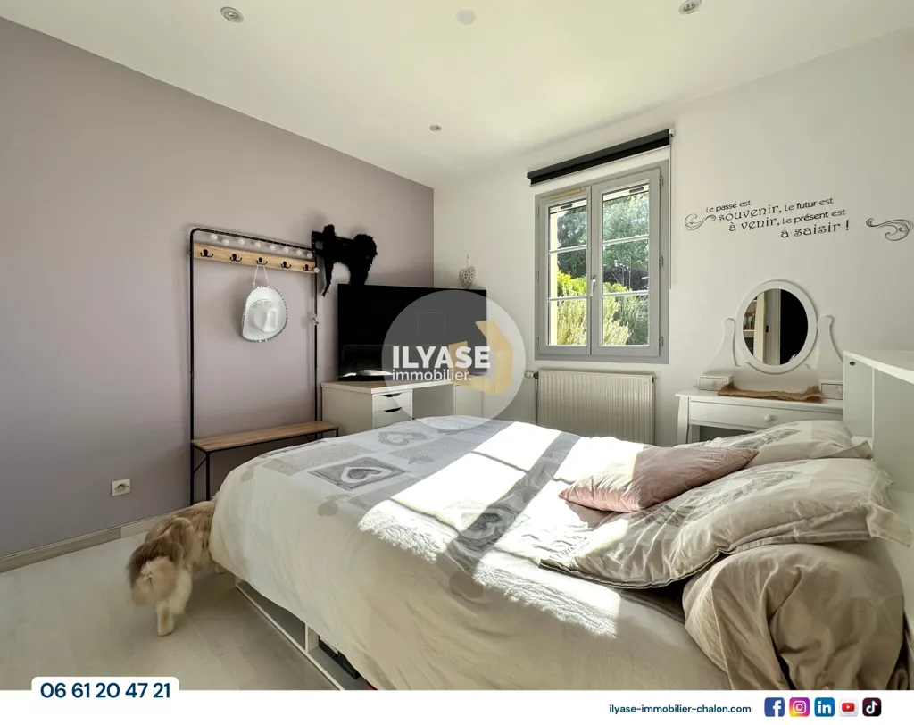 Chambres - Maison avec Piscine dans une Impasse Calme à Fragnes-La Loyère