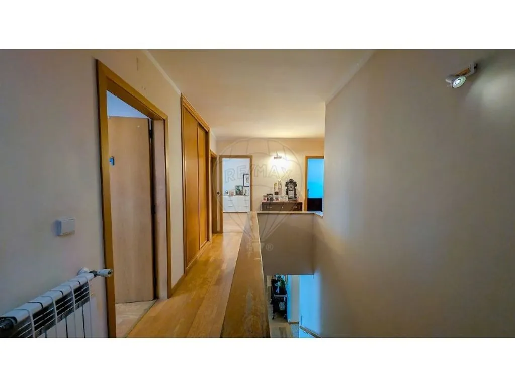 Entrée - Luxury House with Terrace Views in Vila Real