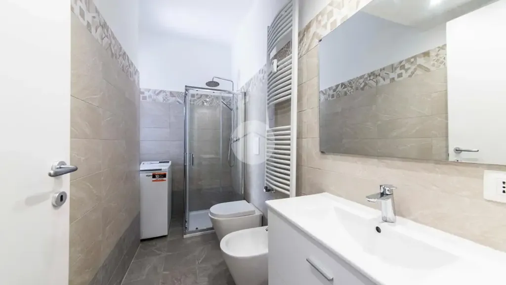 Salles de bain - Rearfitted Flat with Balcony in Milan