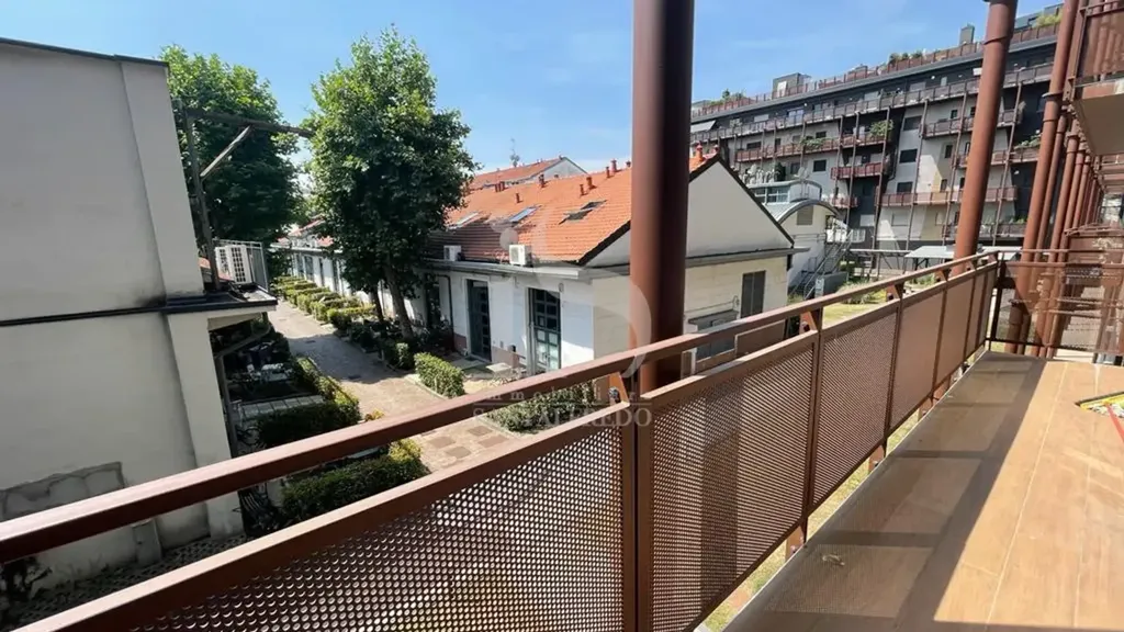 Balcon - Furnished Flat with Balcony in Milan Bovisa
