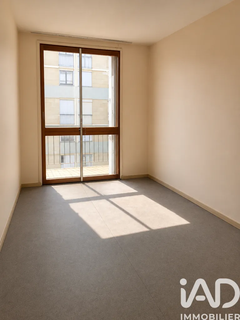 Zimmer - 4-Piece Flat with Balcony in La Barre Ormesson