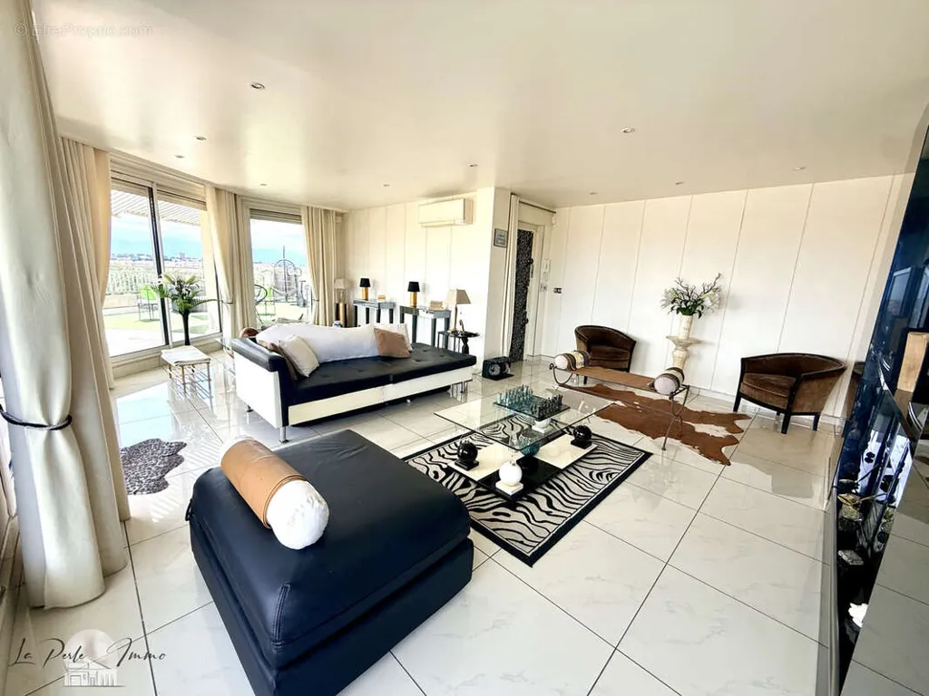 living_room