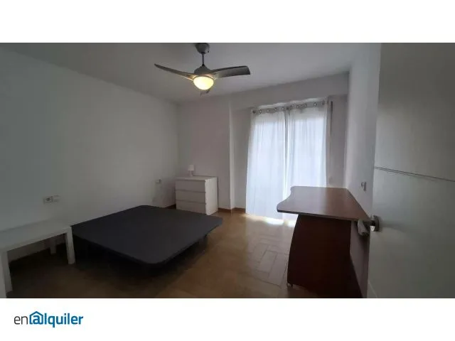Chambres - Spacious Flat with Terrace in Algirós