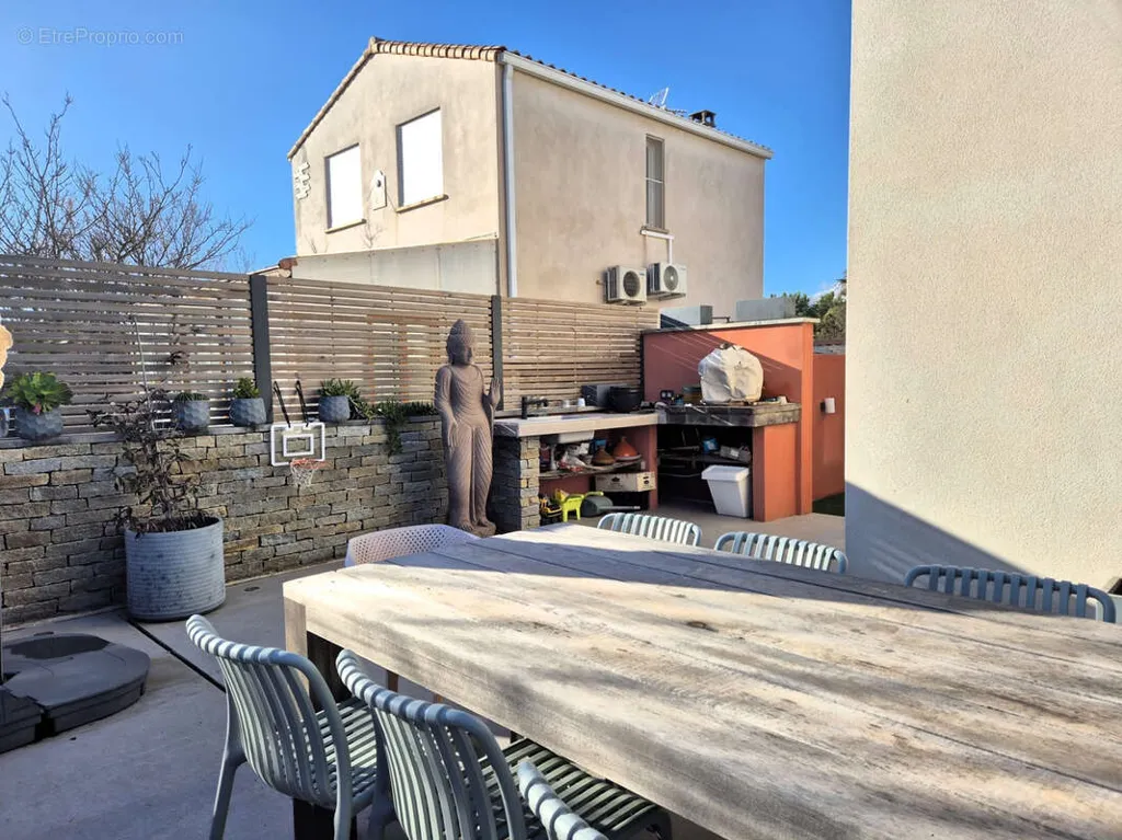 Terrass - Modern Villa with Garden near Frontignan-Plage