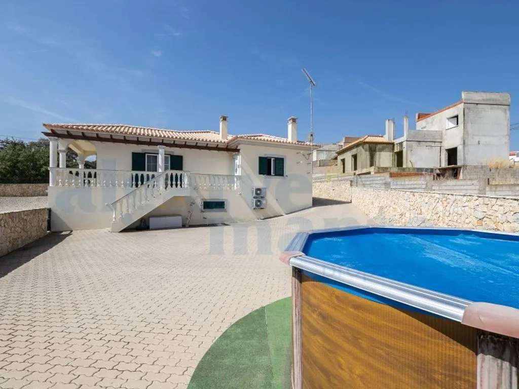 Bassein - Detached Villa with Pool near Golf Courses, Junqueira