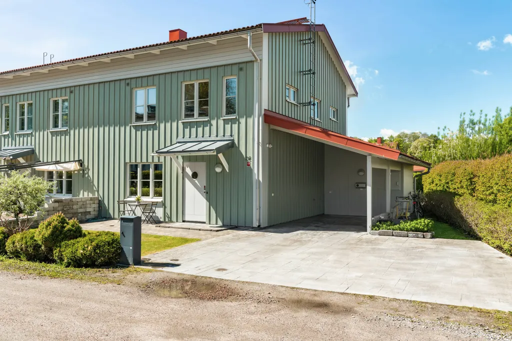 Välivaade - Family-friendly Duplex with Garden in Nyköping