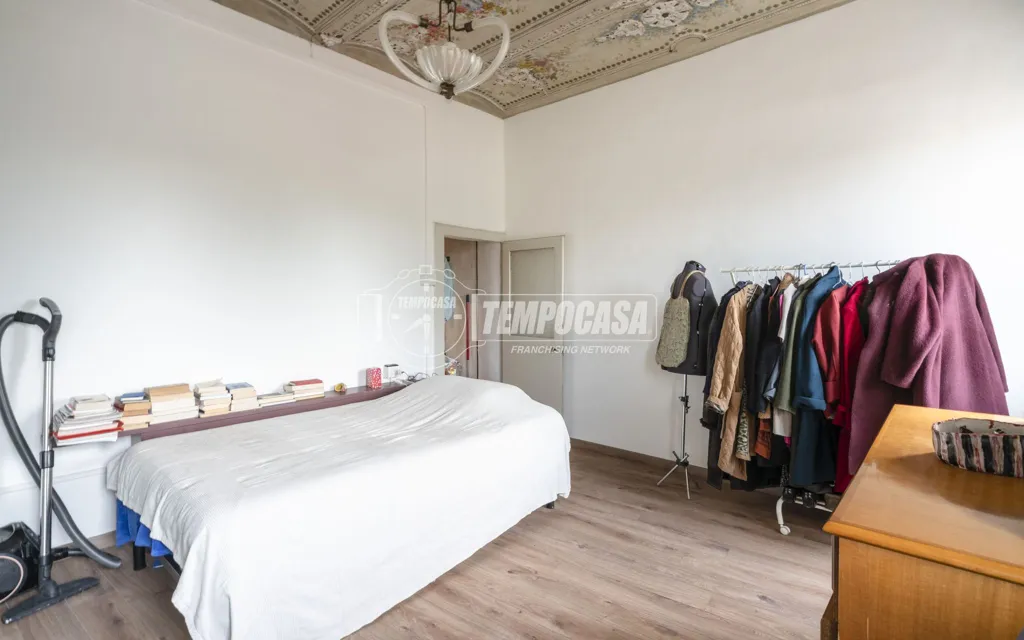 Magamistoad - Rustic Apartment with Frescoed Ceilings in Macerata