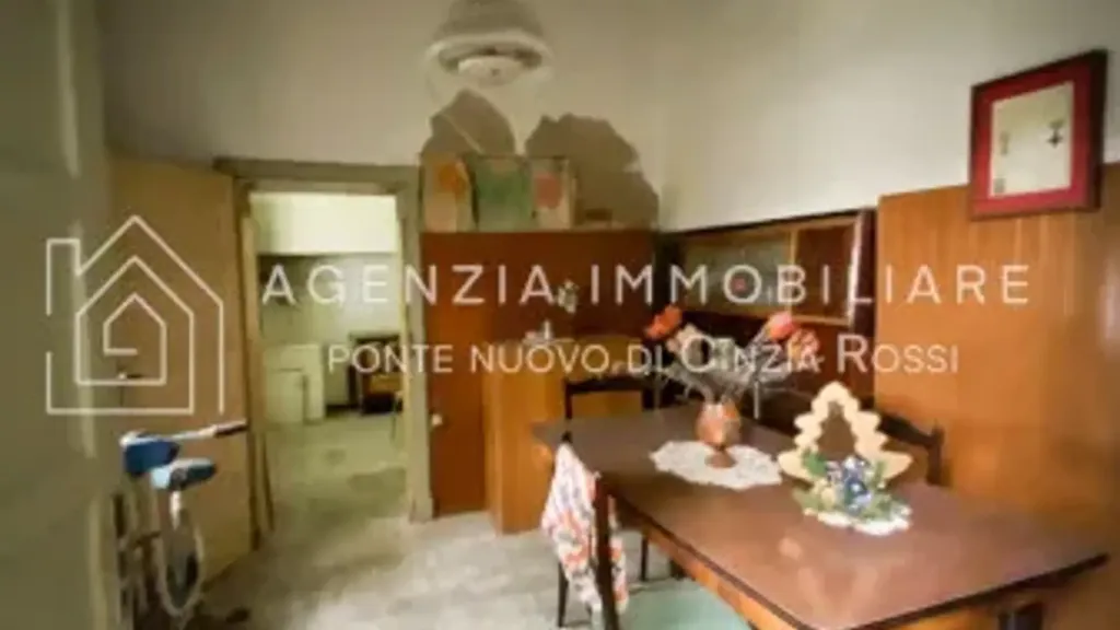 Dining Room - Rustic Property with Garden in Ravenna