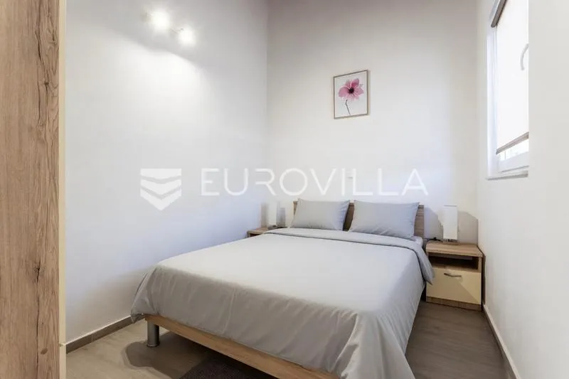 Bedrooms - House with Pool and Gallery in Gaćelezi