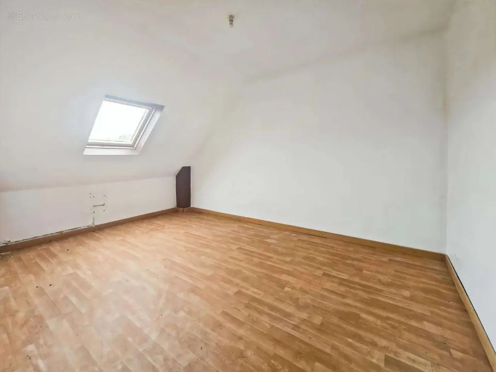Pièces - Maison Triplex avec Jardin à Clermont-Ferrand