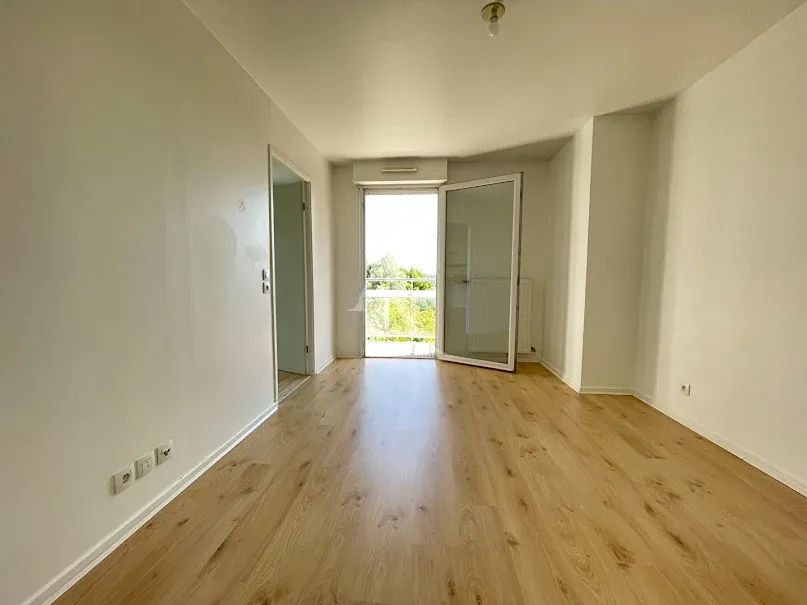 Pièces - Appartement à Châtenay-Malabry, Proche des Transports