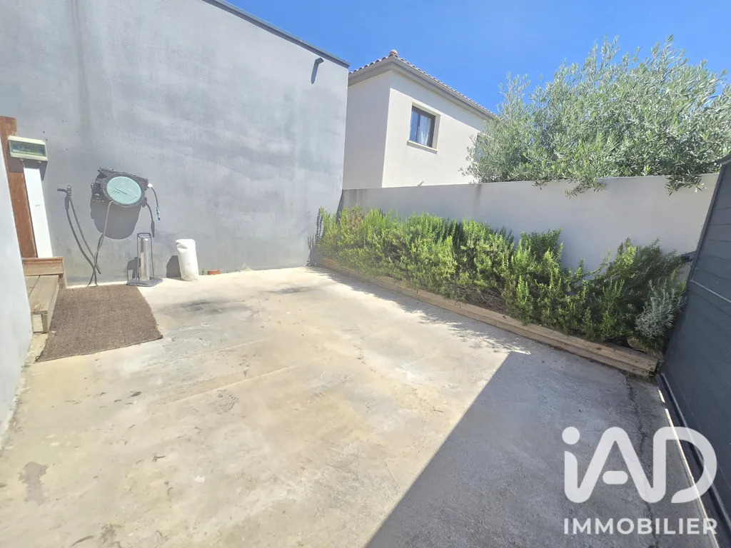 Aed - Contemporary Villa with Pool in Sète