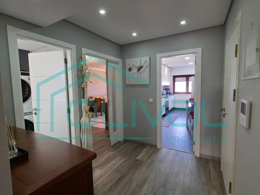 Ingresso - Luxury Flat with River View in Póvoa de Santa Iria