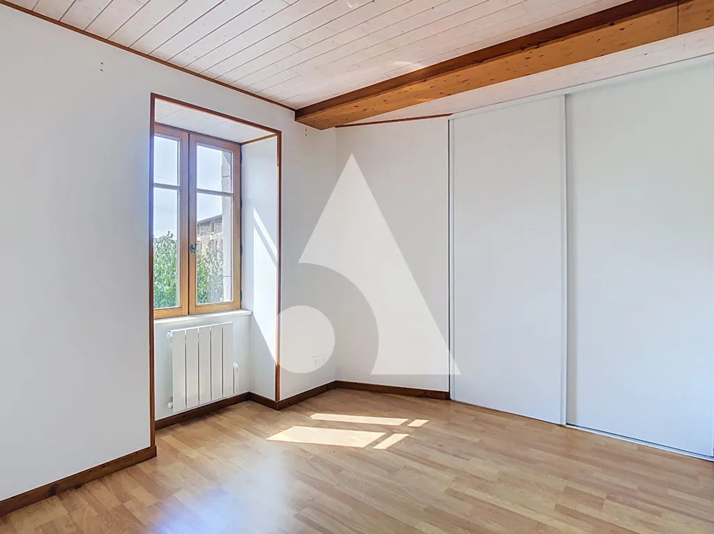 Stanze - Flat with Garden in Larajasse