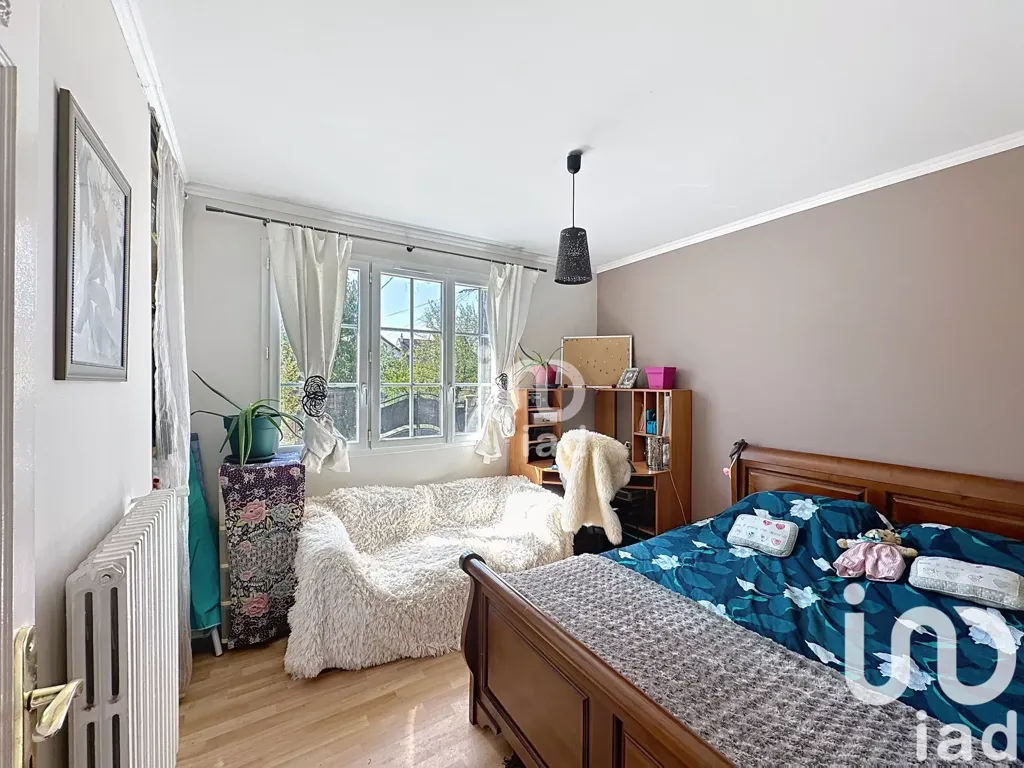 Chambres - Maison avec Jardin et Terrasse à Sartrouville