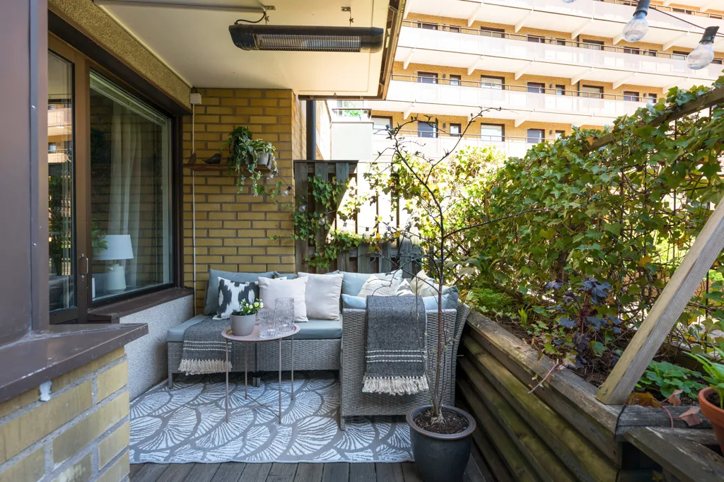 Rõdu - Open-Plan Apartment with Terrace in Majorna