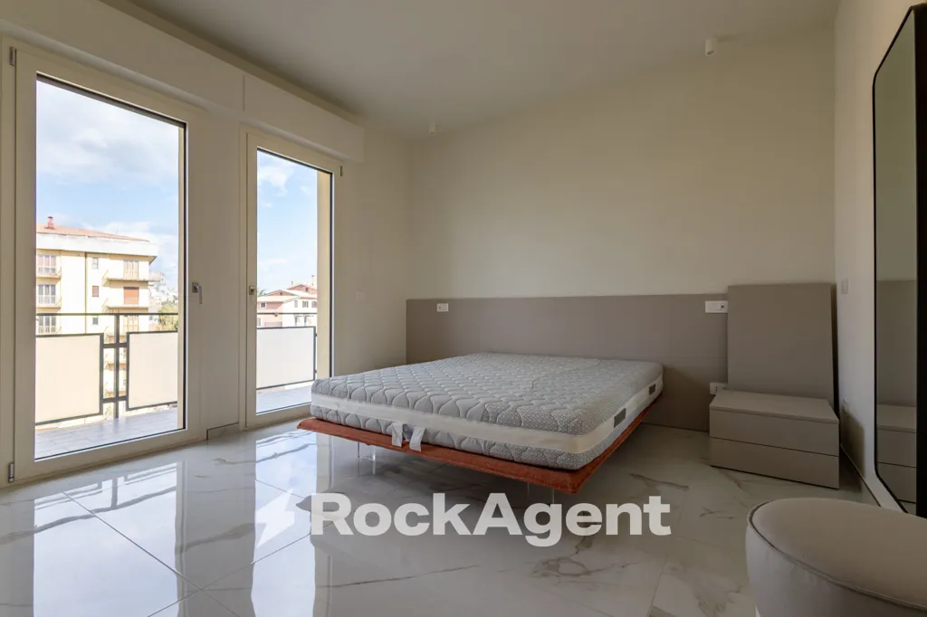 Chambres - Modernised Apartment with Balcony in Catanzaro