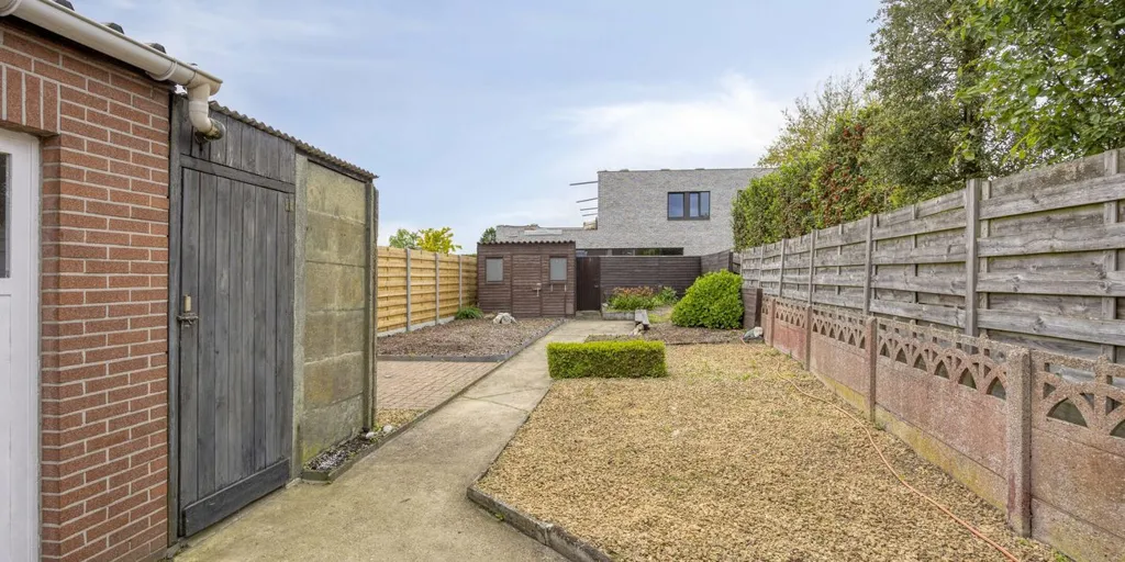 Aed - Family Home with Potential in Hechtel