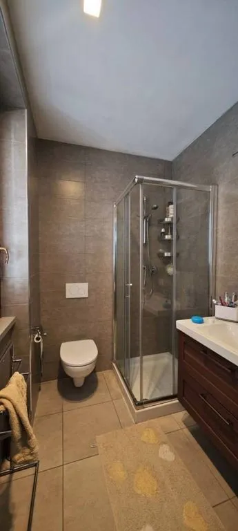 Salles de bain - Luxury Villa with Pool in Castronno