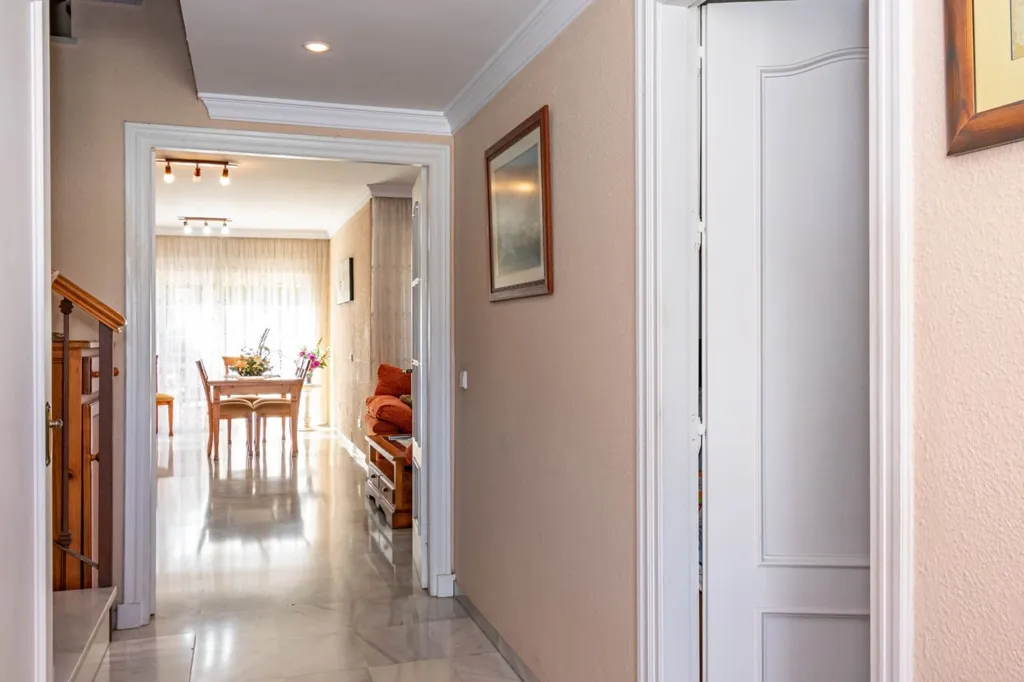 Ingresso - Townhouse with Garden in Estepona