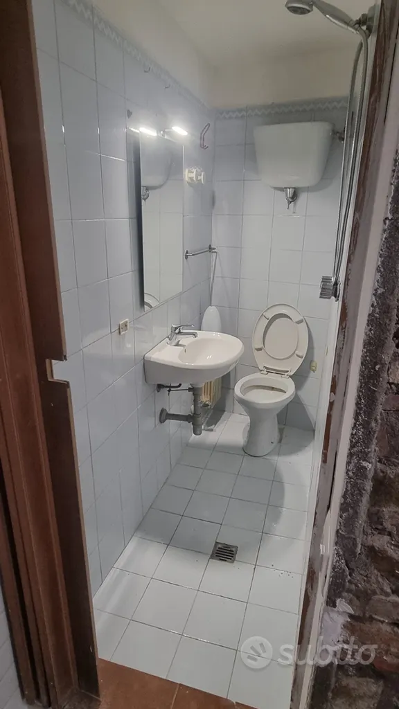 Salles de bain - Rented Studio in Historic Centre