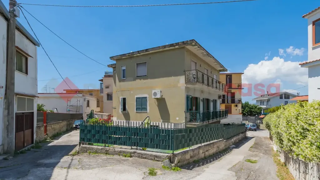 Esterno - Apartment with Balcony in Ercolano