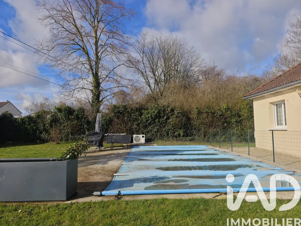 Aed - Contemporary Villa with Pool in Avant-lès-Marcilly