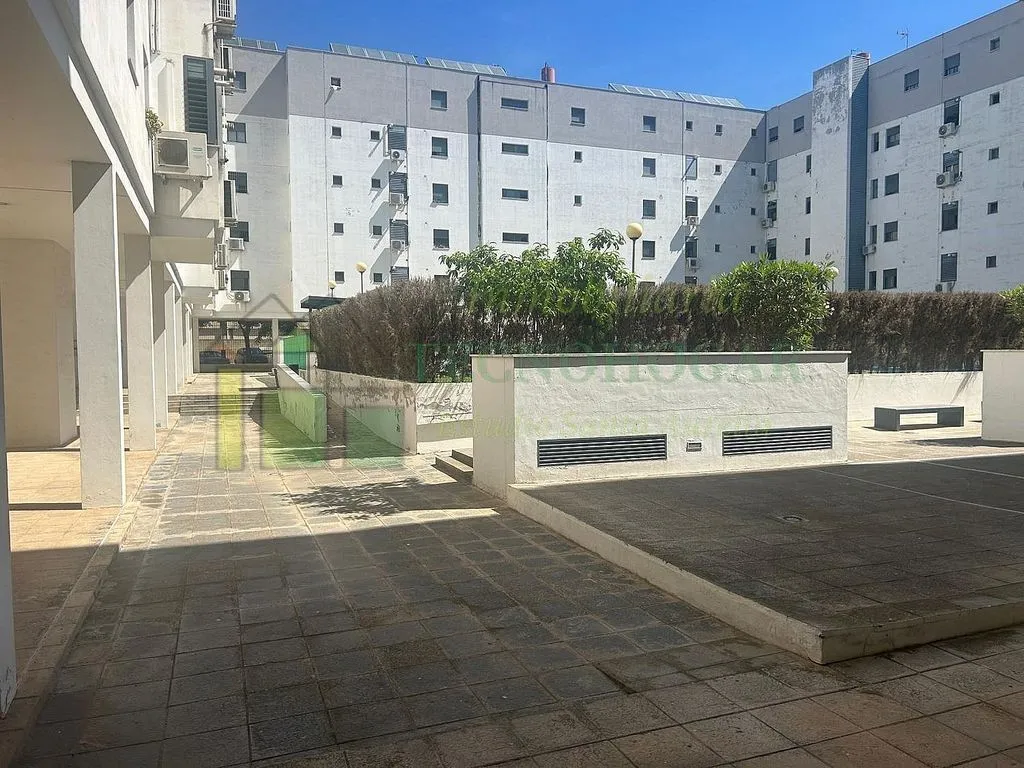 Aed - Apartment with Pool in San Antonio, Sevilla