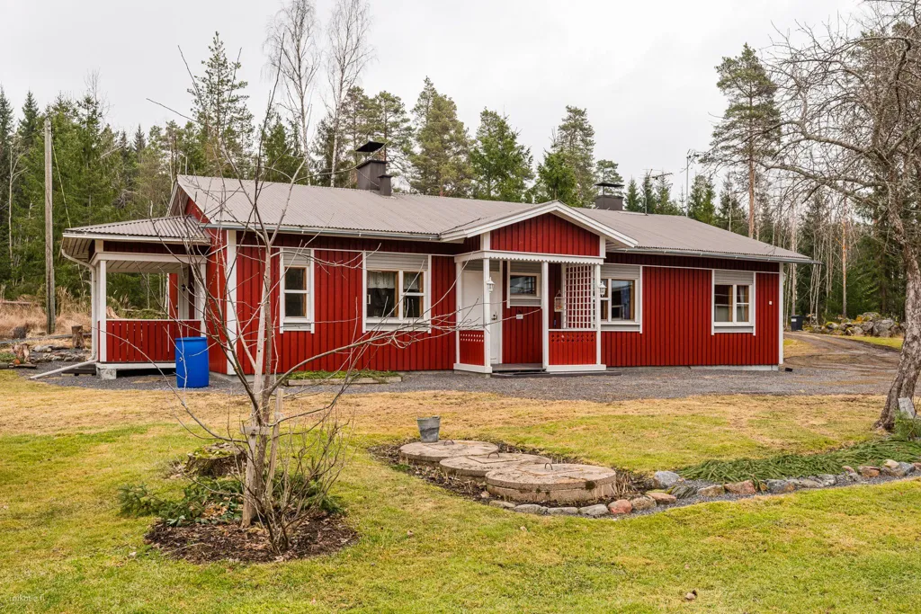 Extérieur - 1980s Cottage with River Access in Kellahti, Pori