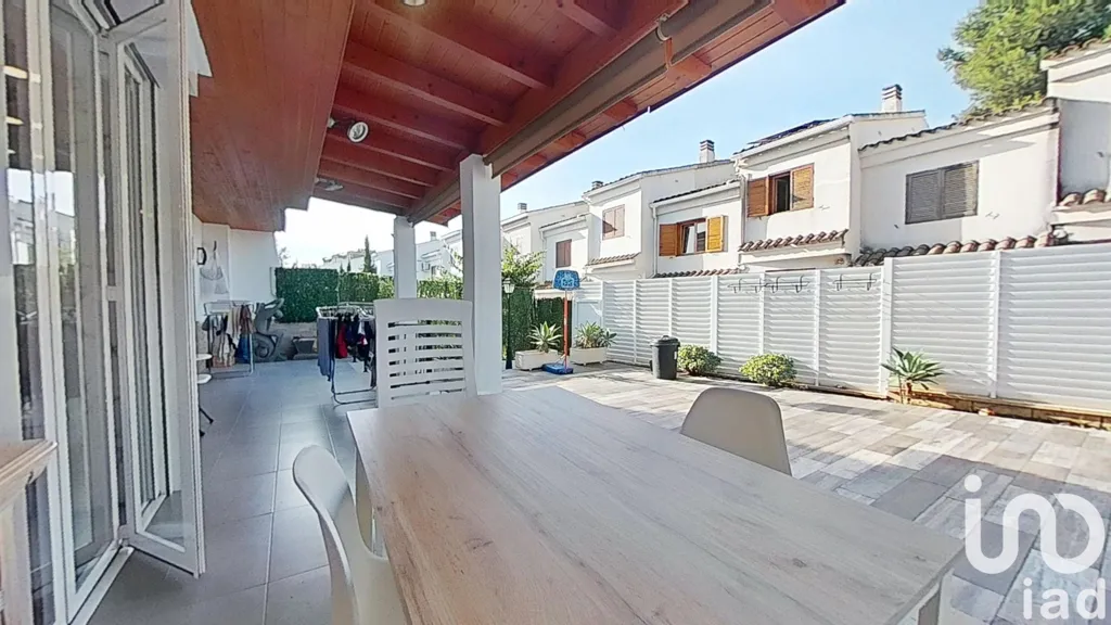 Terrass - Semi-Detached House with Solar Panels in Benicasim