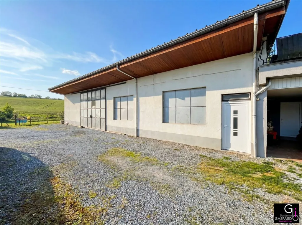 Extérieur - Entrepôt Spacieux à Marloie