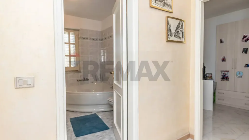 Salles de bain - Villa with Veranda in Pachino