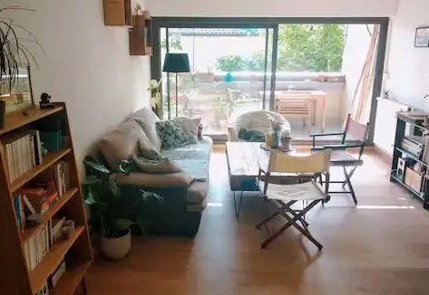Séjour - Appartement T3 avec Balcon à Bègles