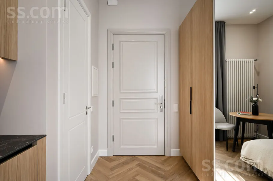 Entrée - Modern Studio with Co-working in Riga Centre